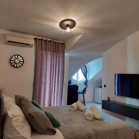 Kiara Appartement *
